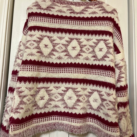 Heart-n-Crush Fuzzy Eyelash Sweater Boho Tribal XL - Picture 4 of 4